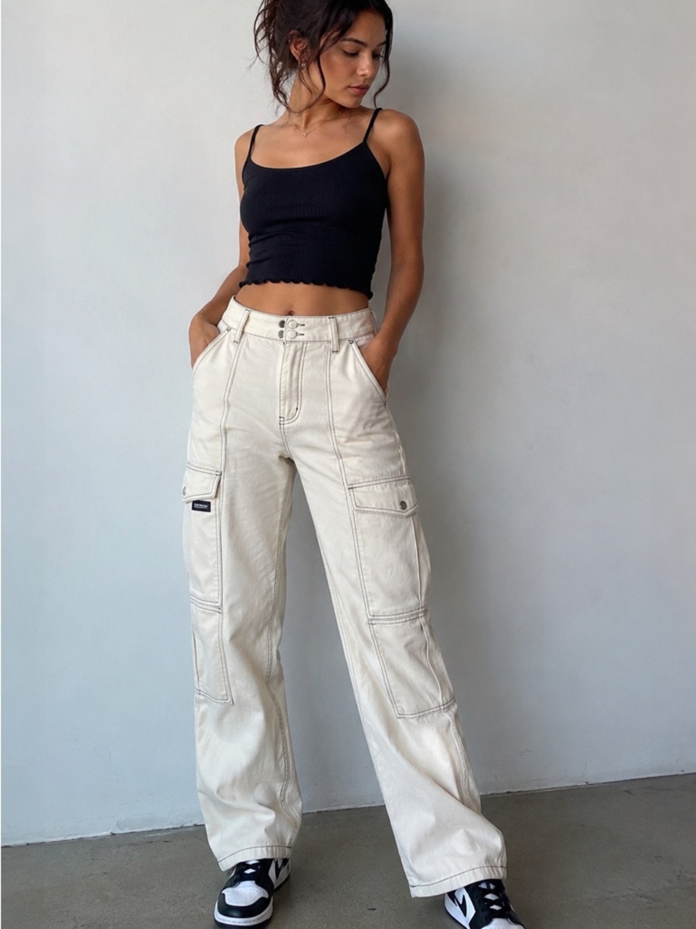 BDG Urban Outfitters Relaxed Skate Jeans Cream Contrast Stitch Cargo Pants 26